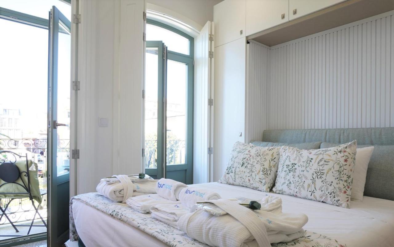 Lovely Balcony Downtown Apartment Porto