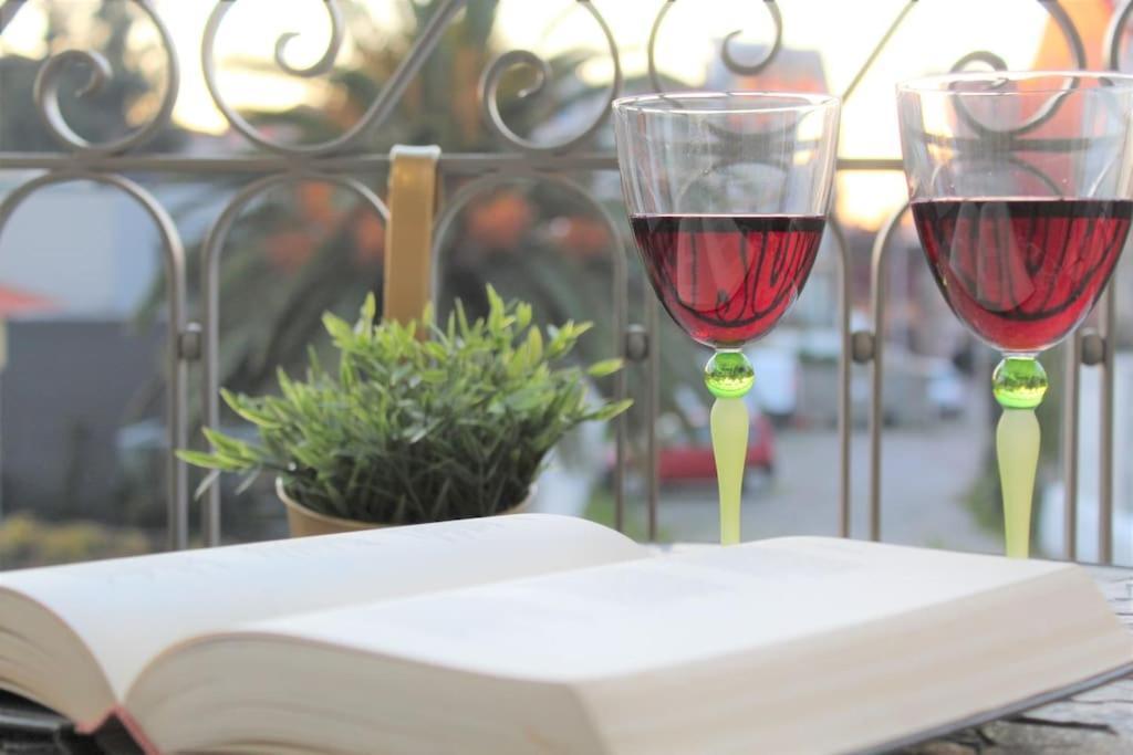 Appartement Lovely Balcony Downtown *