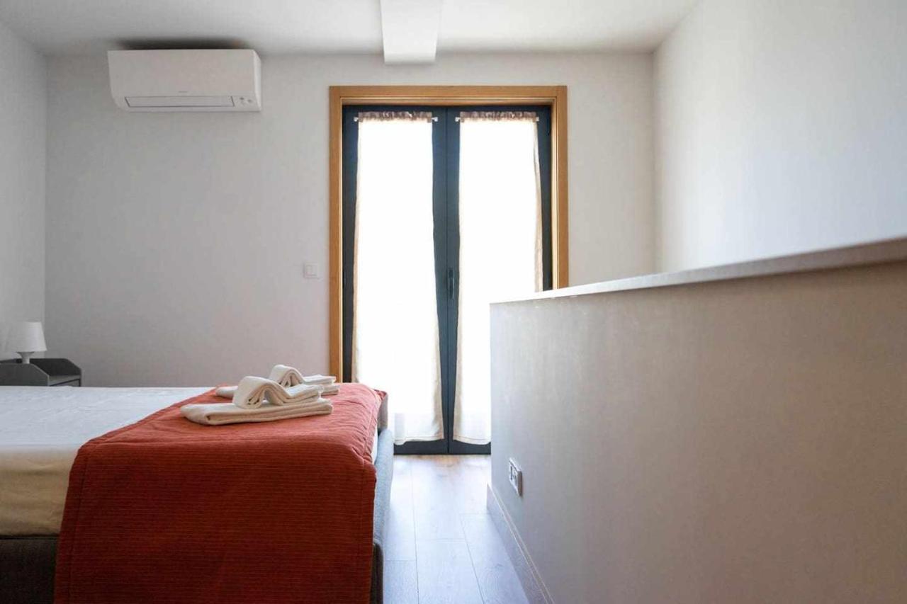 Camoes Place Loft Duplex *