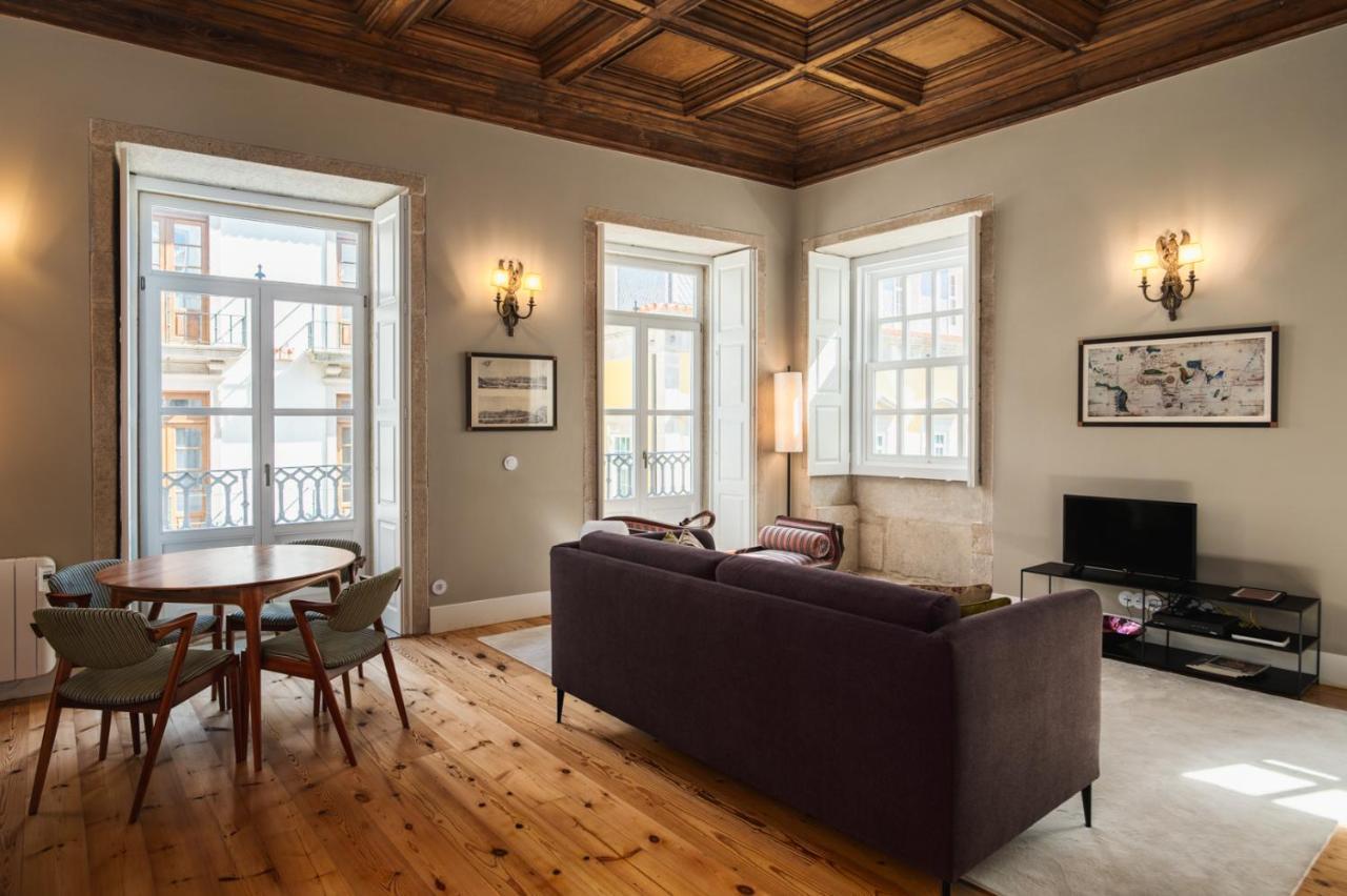 Estefania Luxury Historic House Downtown Apartment