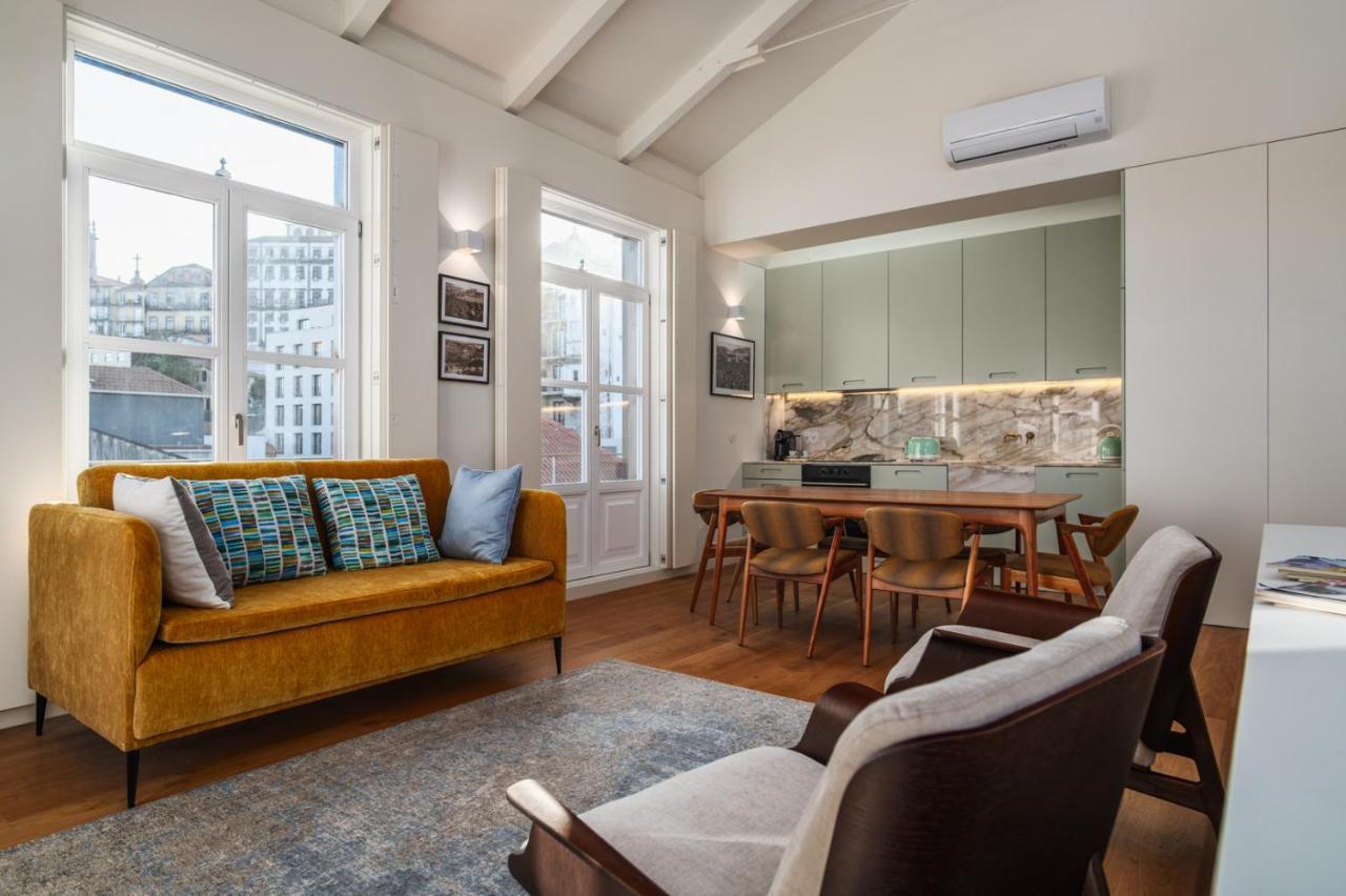 Apartment Victoria Luxury Apartment, Historic House Downtown
