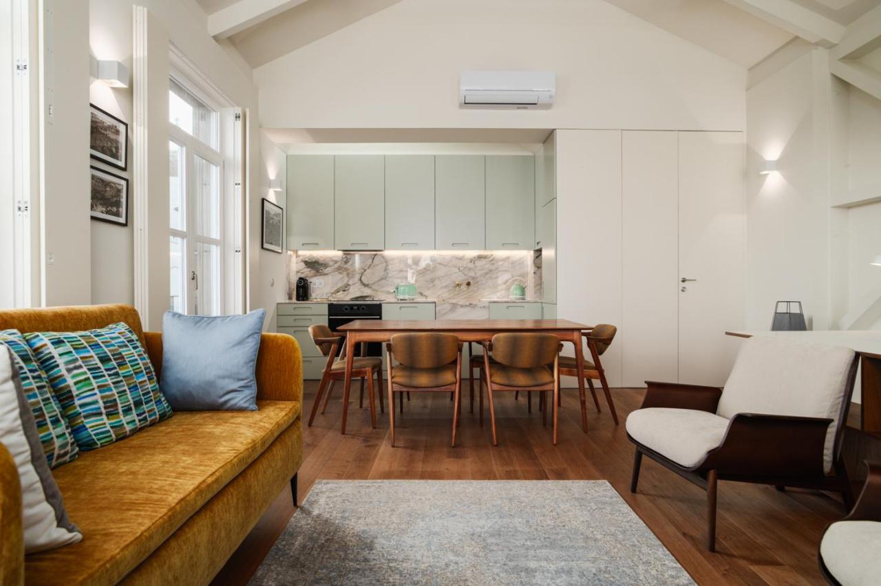 Victoria Luxury Apartment, Historic House Downtown Apartment
