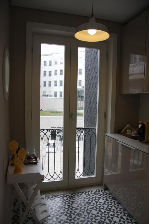 Toctoc Yellow * Porto