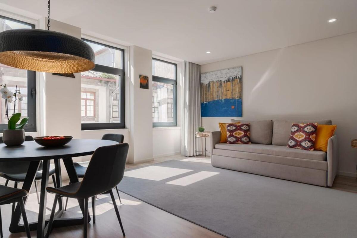 Urban Luxury Apartment, Downtown Near Metro Apartment Porto