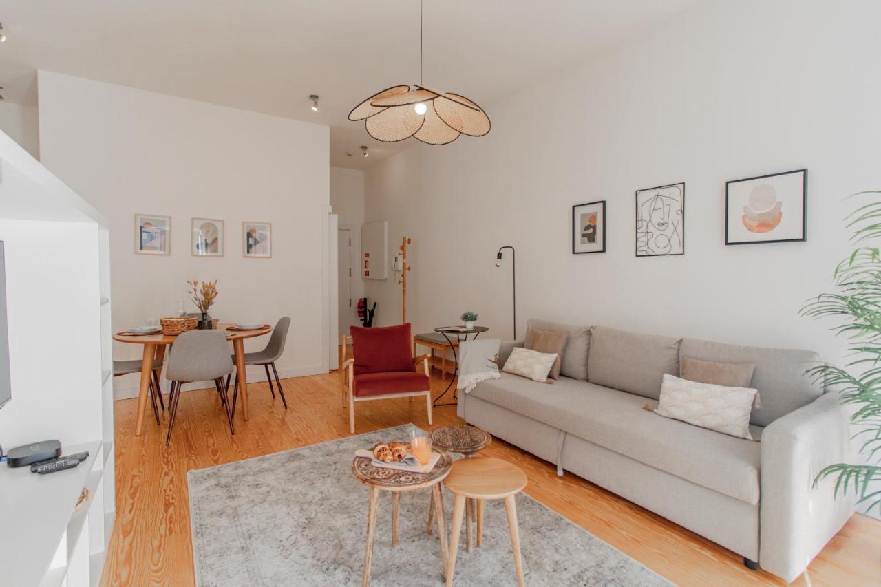 Apartment Virtudes Flat W/ Ac & Balcony By Lovelystay *