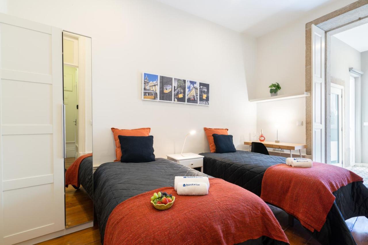 Host Wise - Sweet Bright Flats - Center *