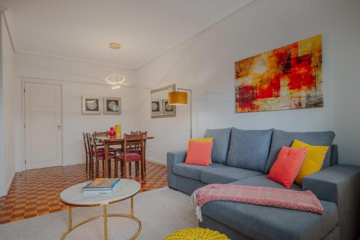 Apartment Sunny And Spacious House, 4bd 3bath Downtown