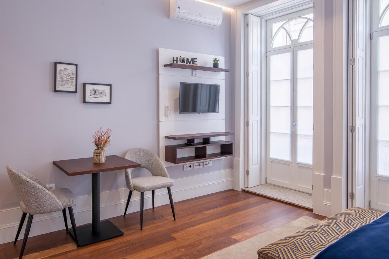 Appartement Almada 180 *