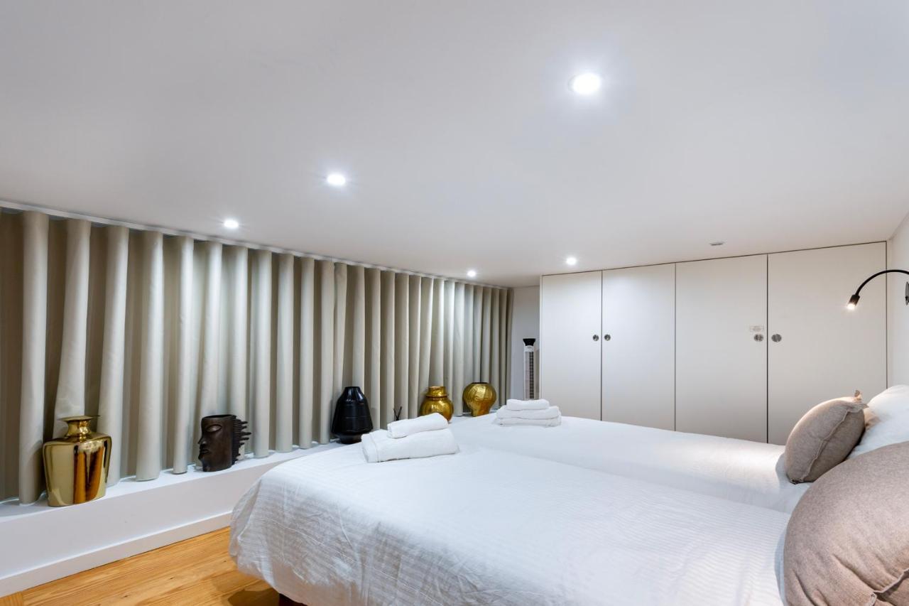 Center Modern In Apartment *