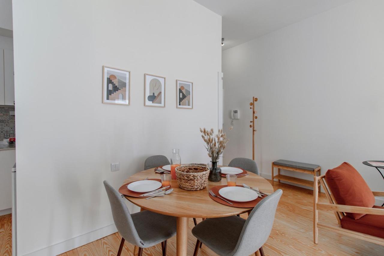 Virtudes Flat W/ Ac & Balcony By Lovelystay Porto