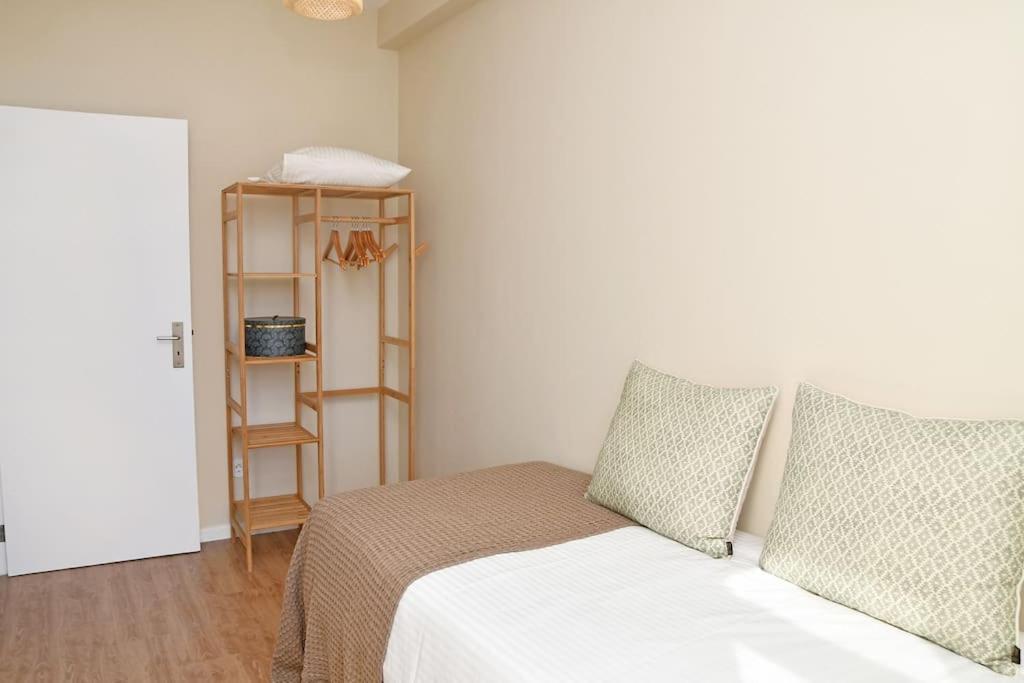 Boavista Trendy 2 Quartos Com Muita Luz E 1 Wc * Porto