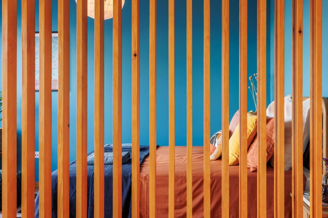 Appartement A Pop Of Color By Lovelystay *