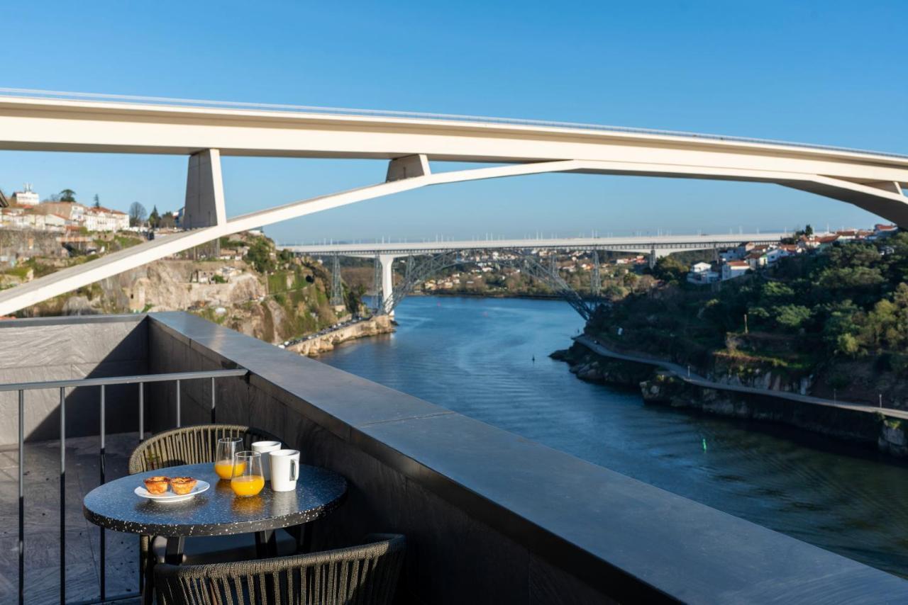 Unique T2 W/ Top View Of The River By Lovelystay Porto