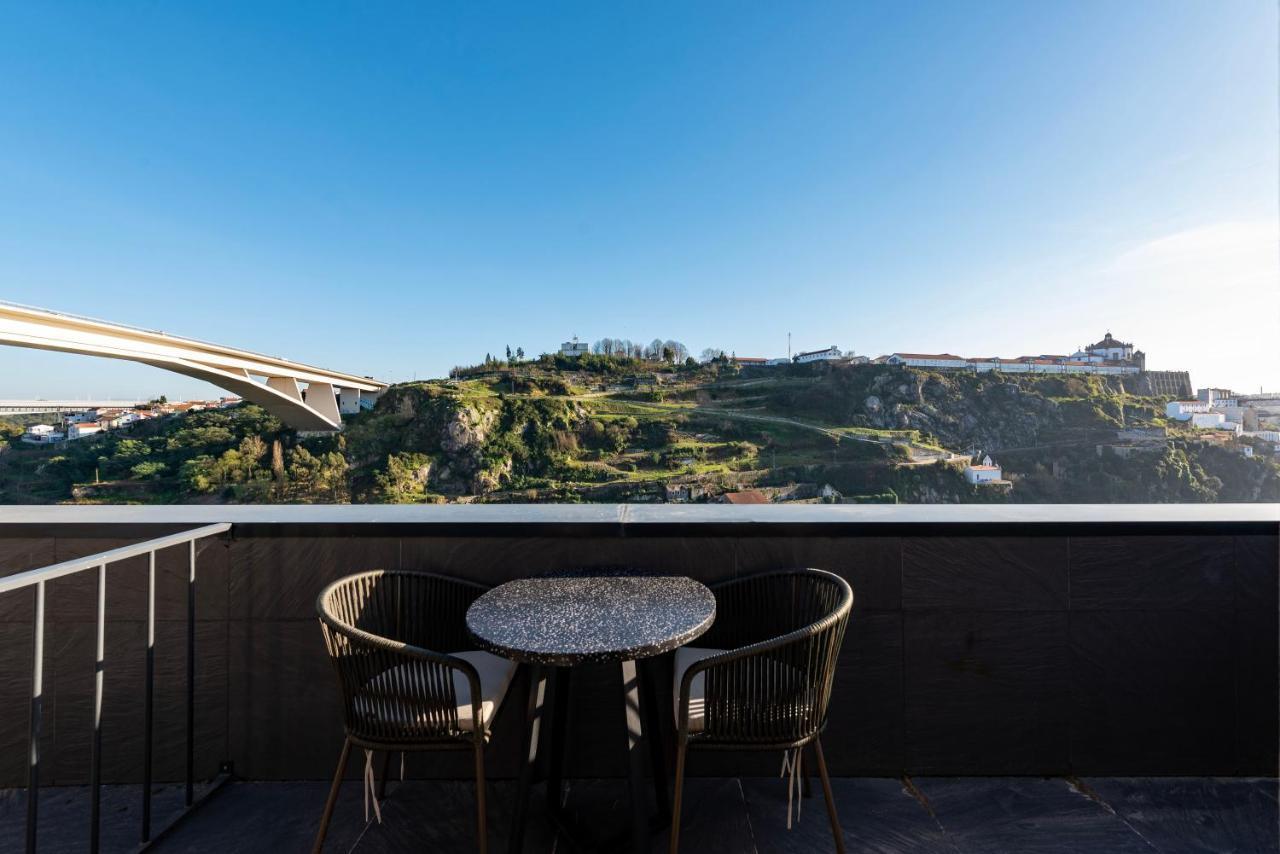Unique T2 W/ Top View Of The River By Lovelystay * Porto