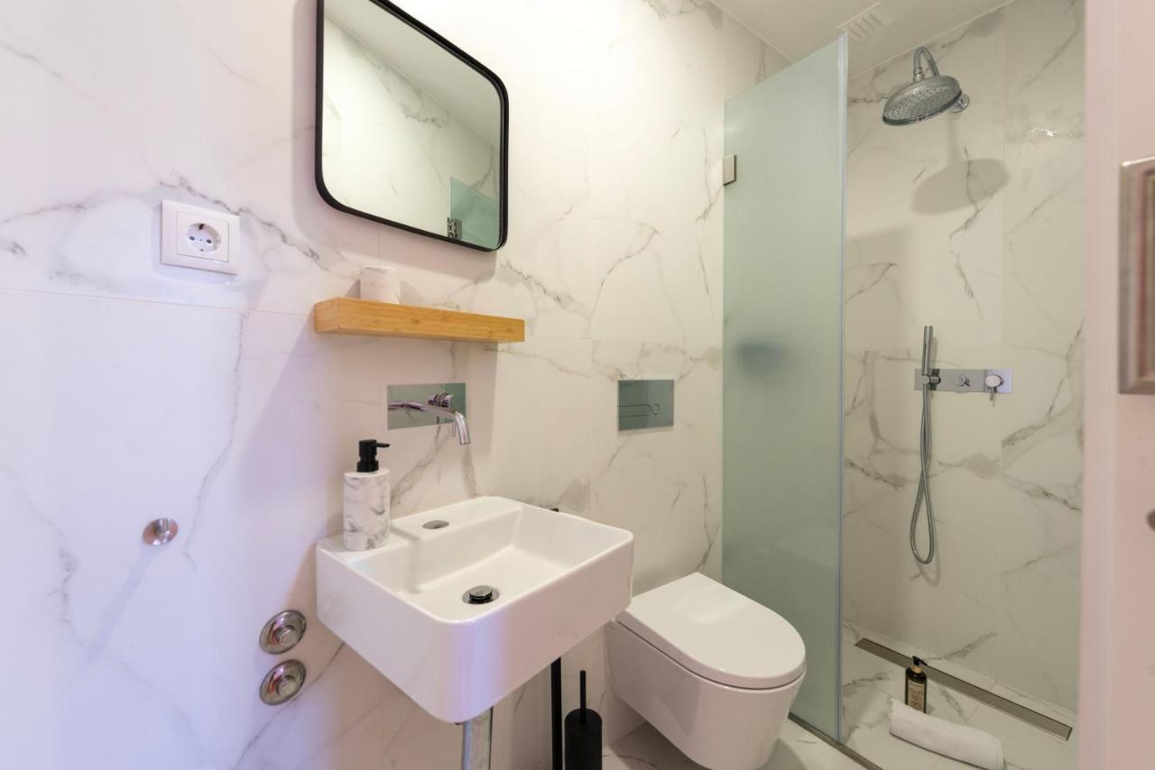 Unique T2 W/ Top View Of The River By Lovelystay Apartment Porto