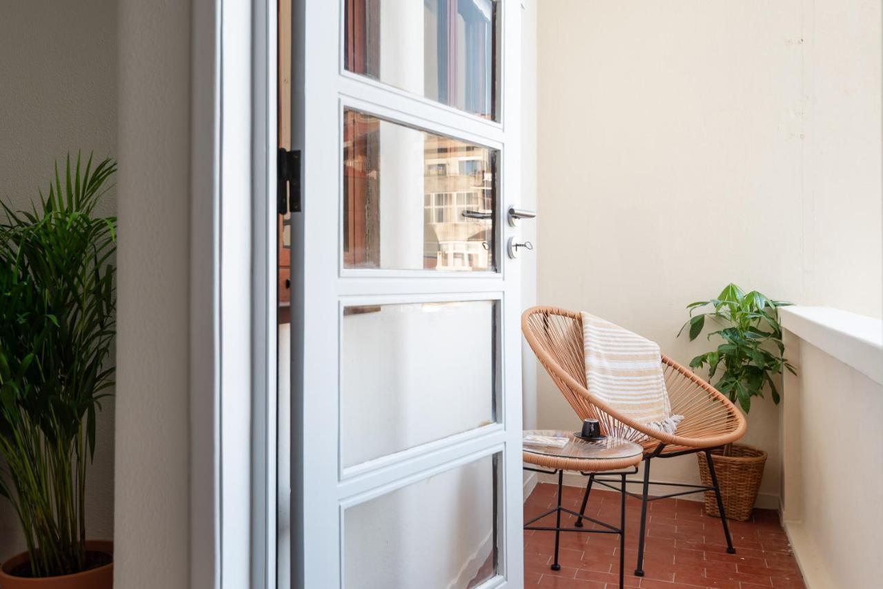 Trendy And Modern 3br Family