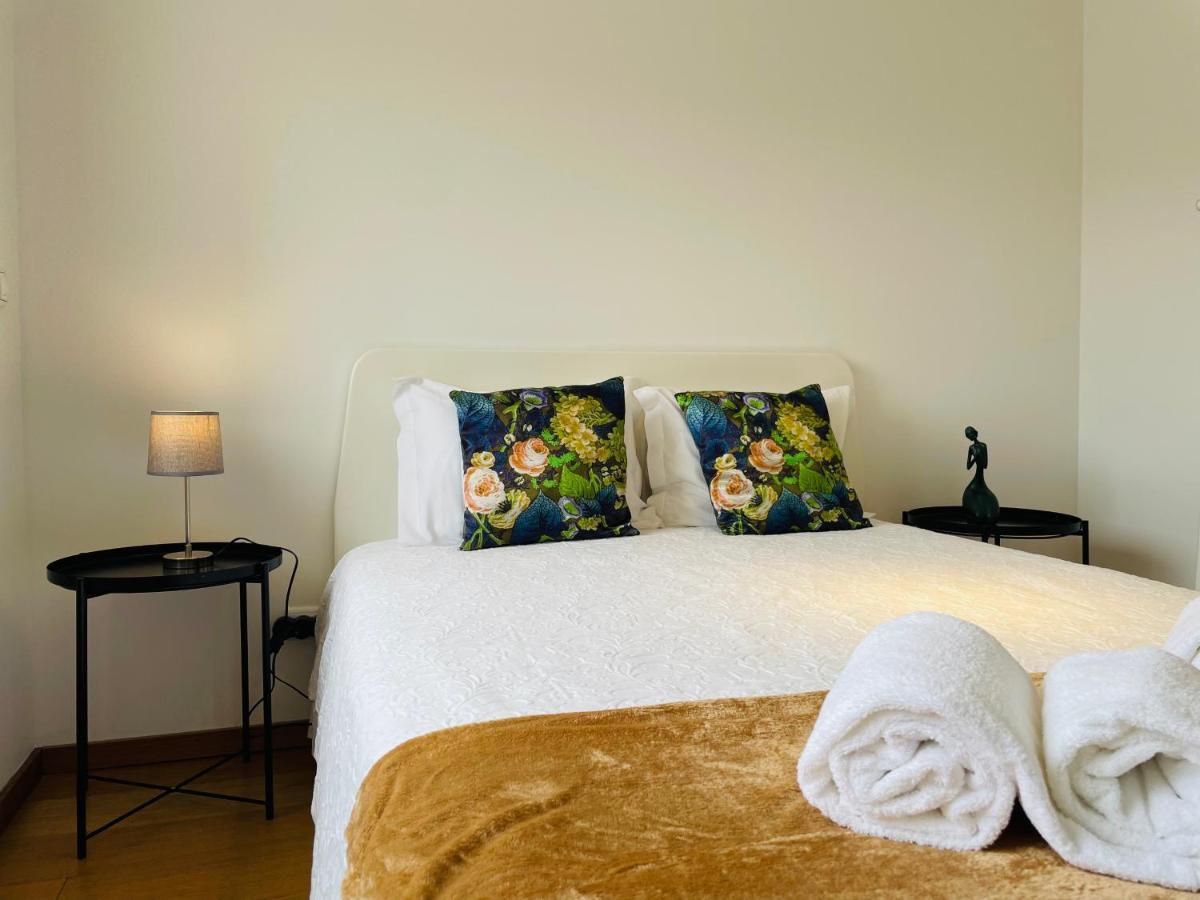 Prelada Flat With Free Parking - By Guest Apartamento