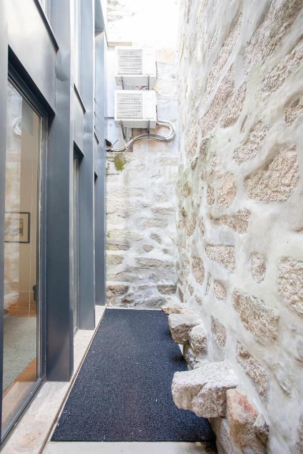 Liiiving In | Secret Terrace Apartment Porto