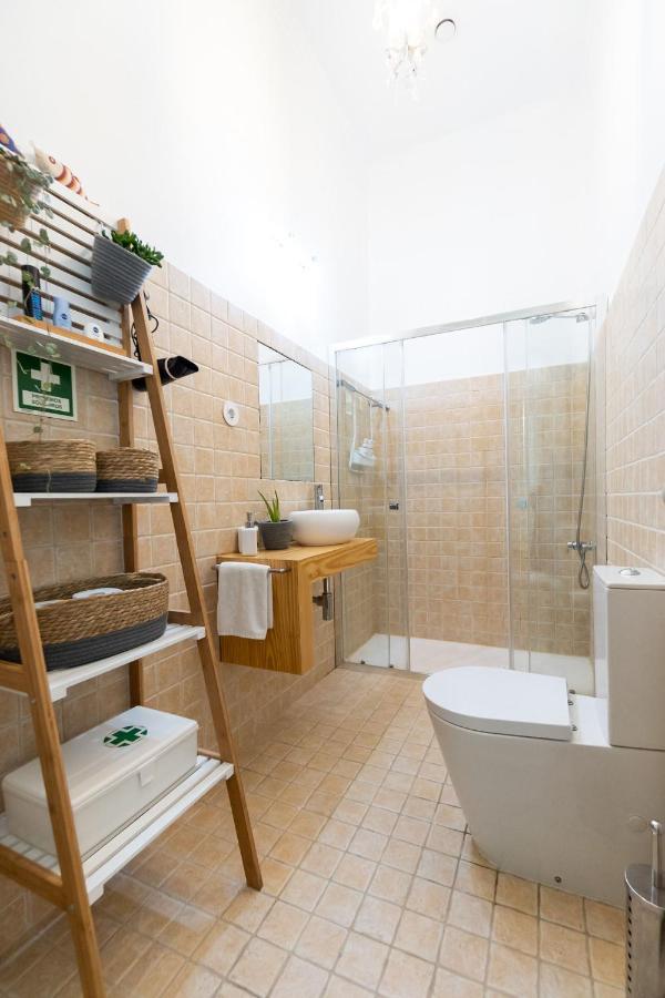 Contemporary In Center Apartment Porto