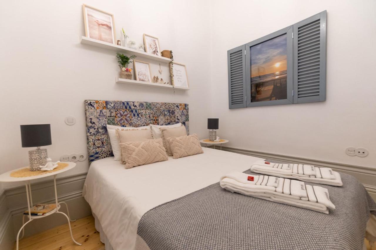 Apartment Contemporary In Center