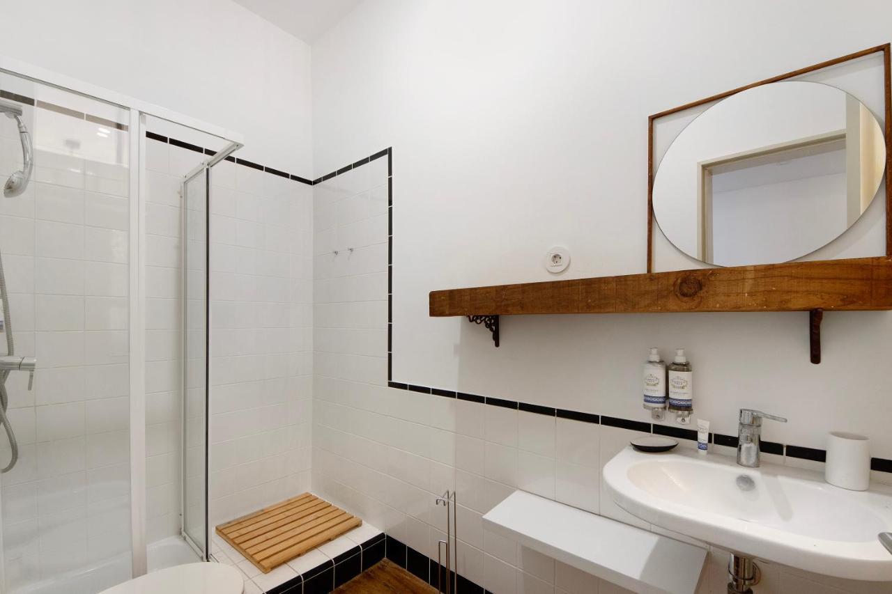 Crooked Floor House - Attic Apartment Porto