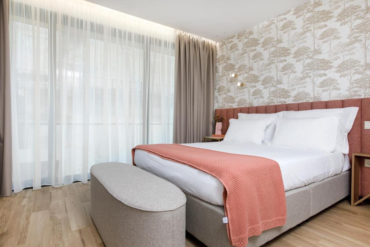 Alma Invicta Almada Premium Apartment Porto