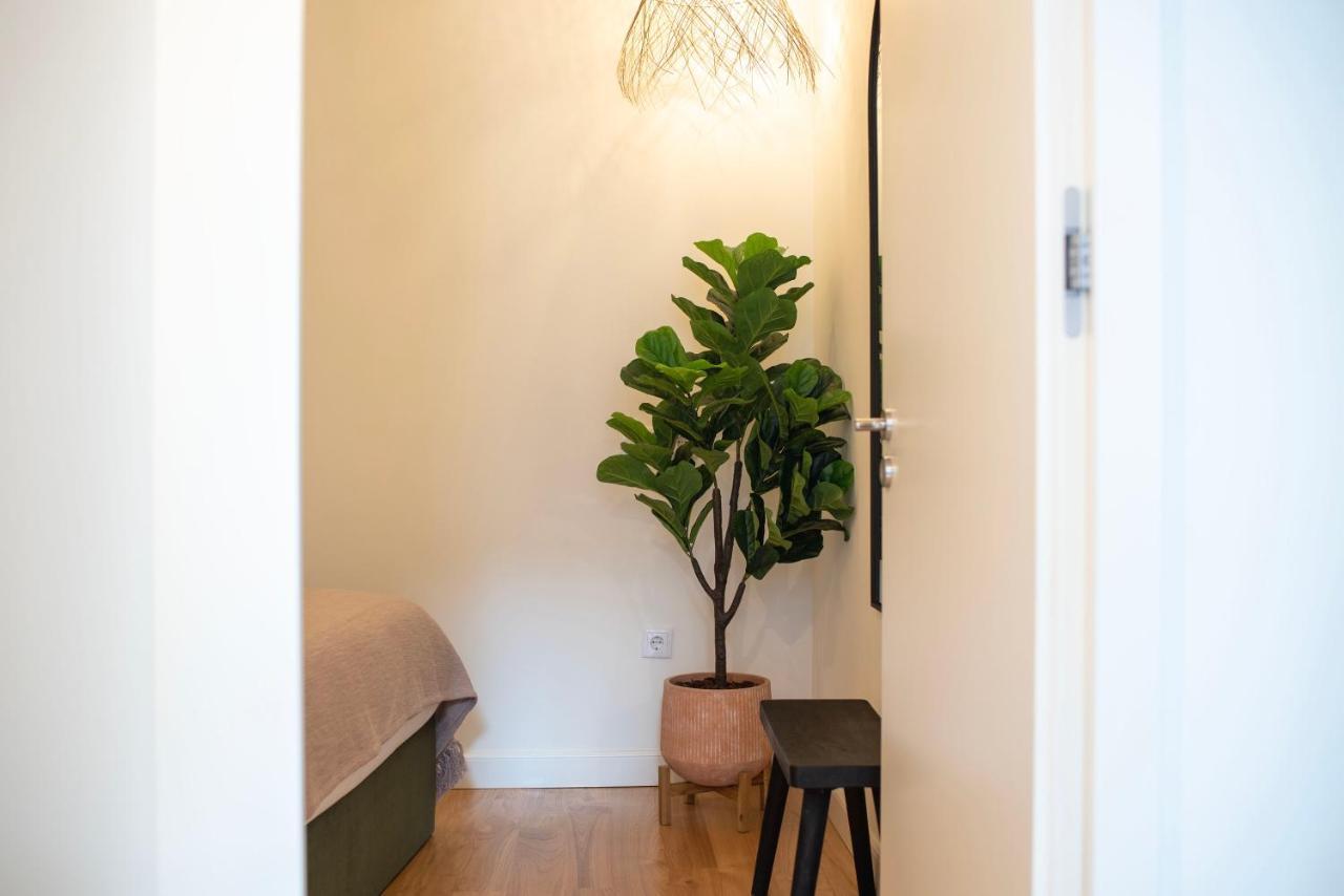 Apartment Mouzinho Da Silveira 215 By Lovelystay