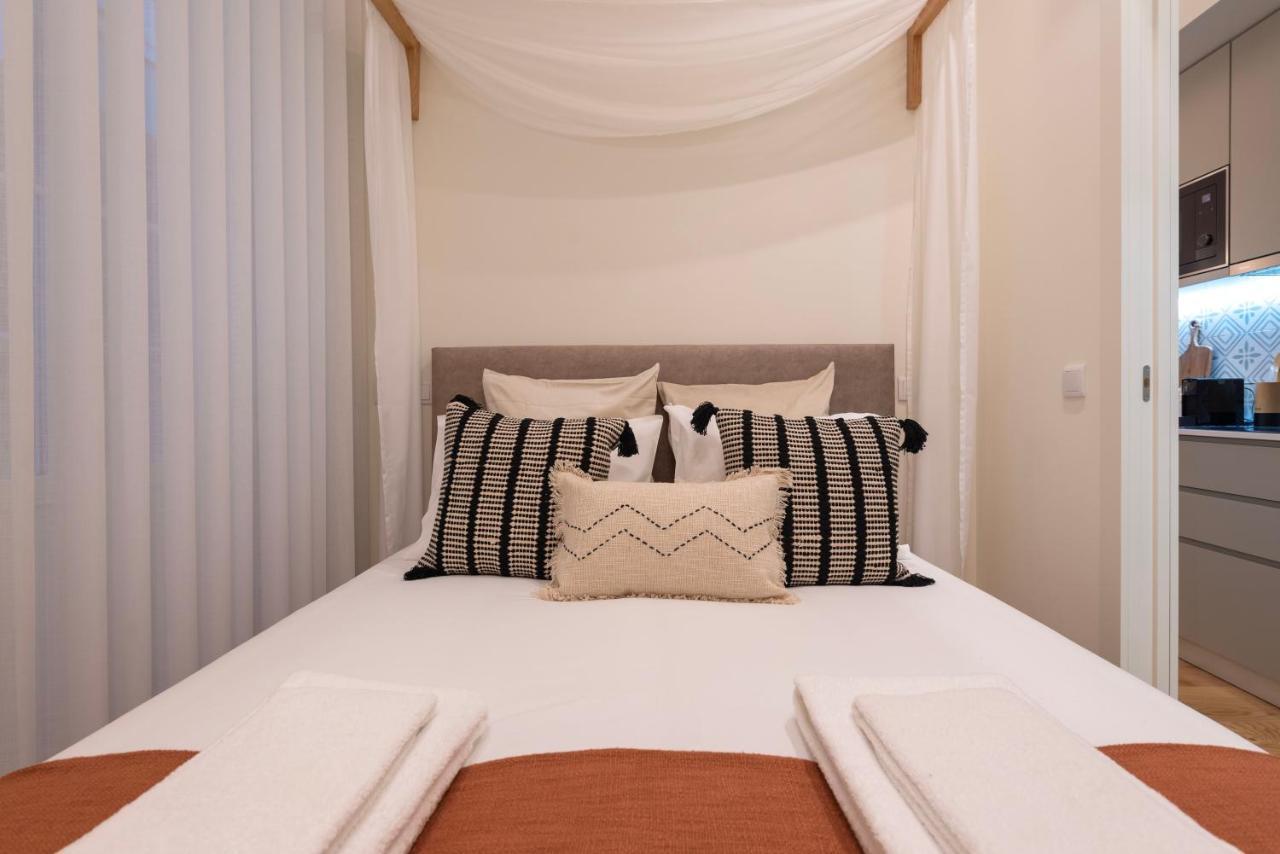 Apartment Mouzinho Da Silveira 215 By Lovelystay Porto