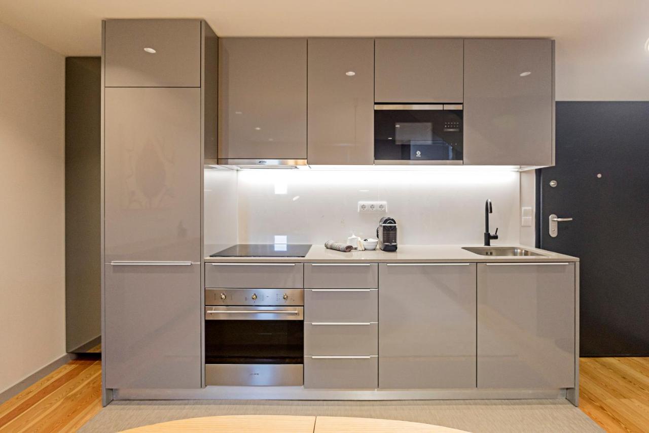 Almada 505 - Premium Flat By Lovelystay