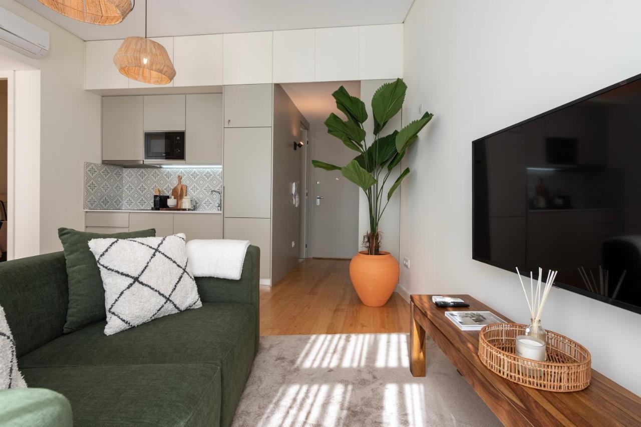Mouzinho Da Silveira 215 By Lovelystay Apartment *