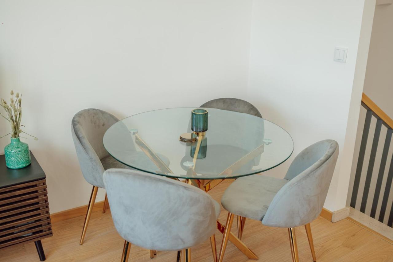 Modern & Stylish By Vacationy *