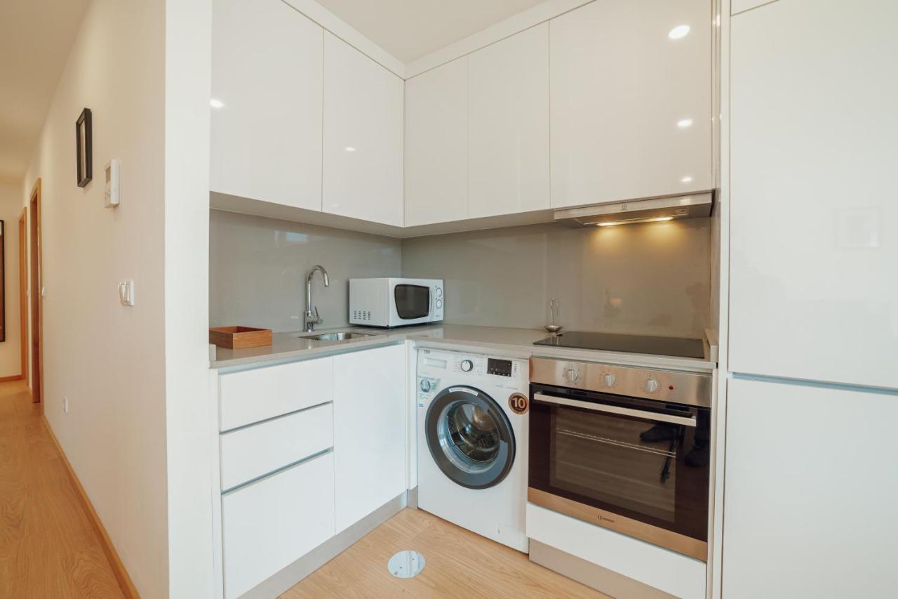 Modern & Stylish By Vacationy Apartment *