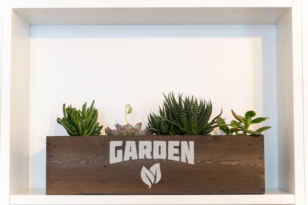 - Your Avant-garde Getaway Apartment *
