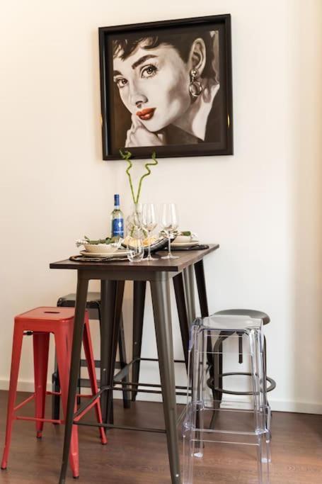 - Your Avant-garde Getaway Apartment