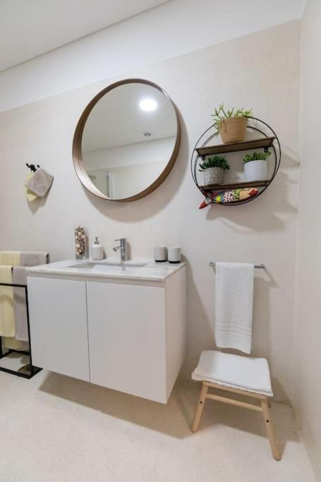 - Your Avant-garde Getaway Apartment Porto