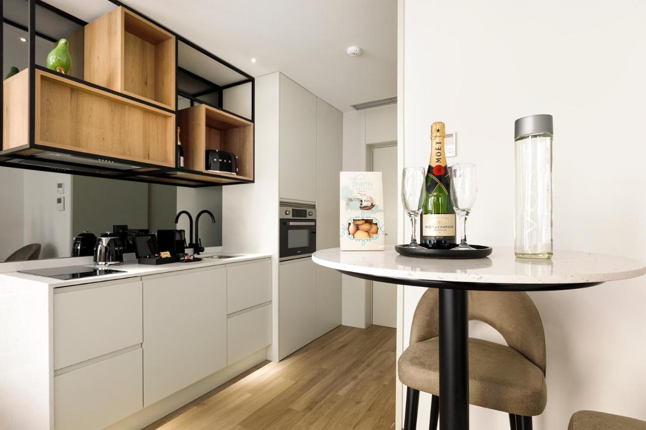 Apartment Alma Invicta Almada Premium Porto