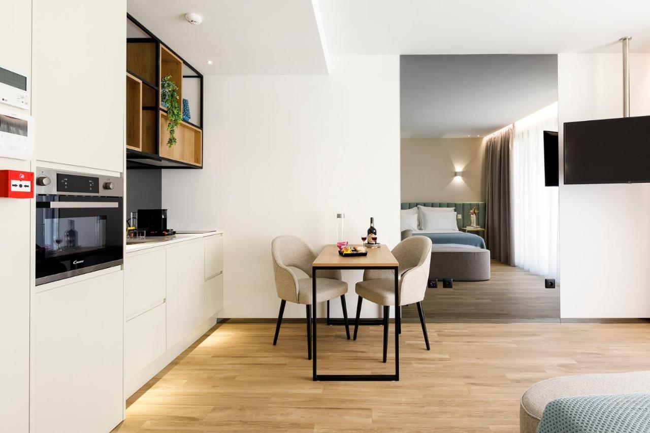 Apartment Alma Invicta Almada Premium *