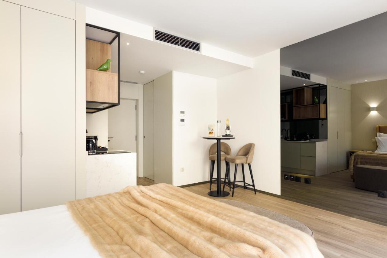 Alma Invicta Almada Premium Apartment Porto