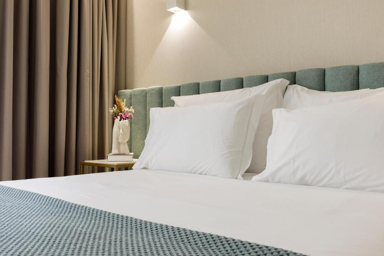 Apartment Alma Invicta Almada Premium Porto