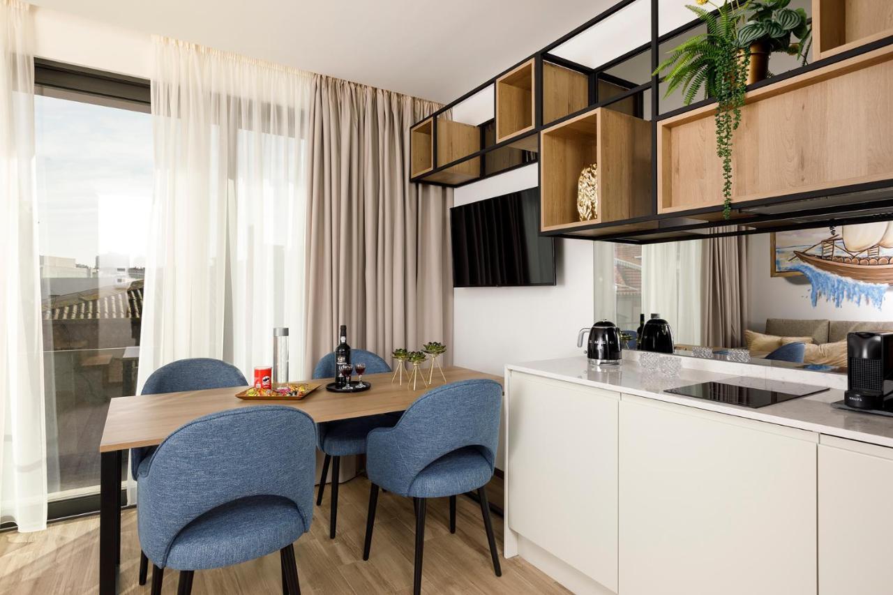 Apartment Alma Invicta Almada Premium *