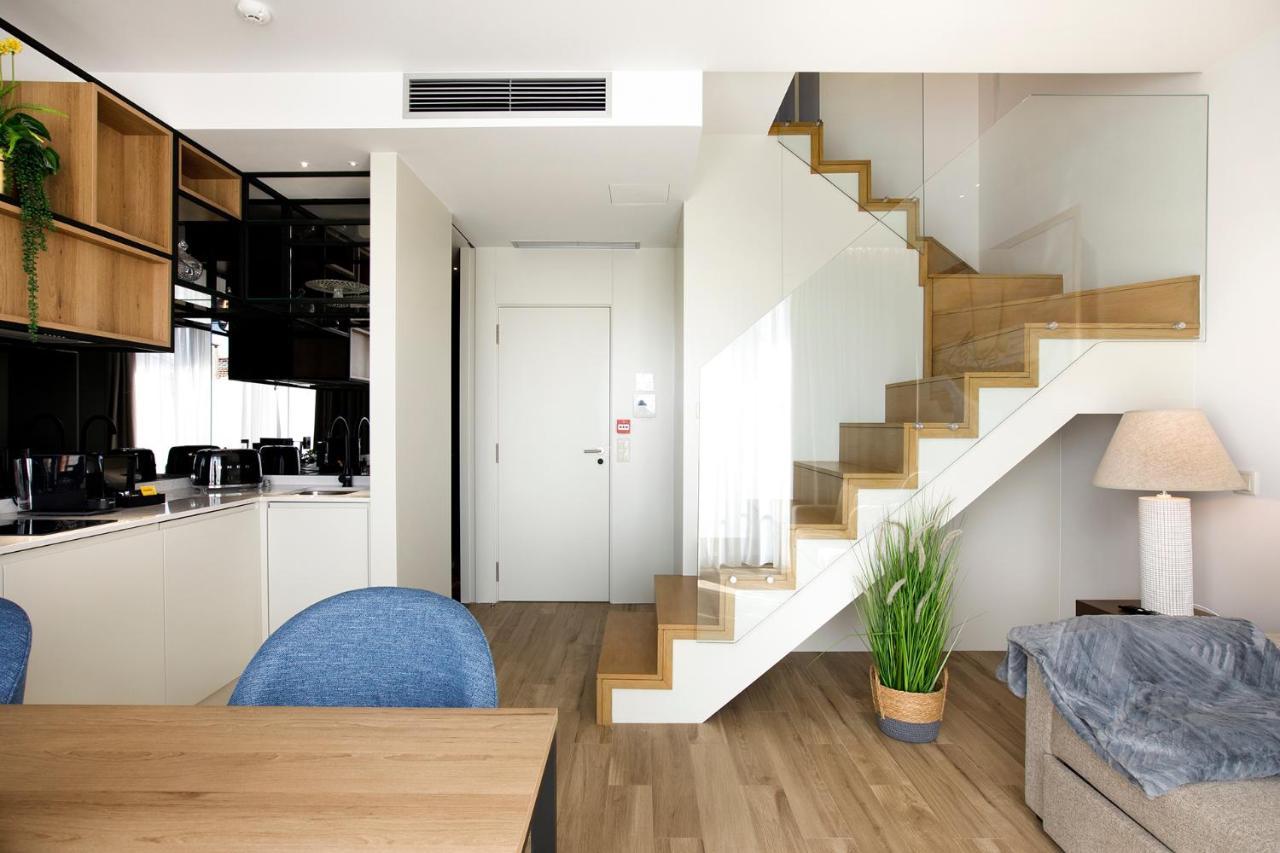 Apartment Alma Invicta Almada Premium