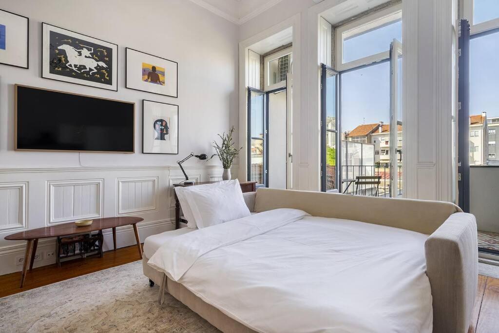 Stylish Downtown Apartment *