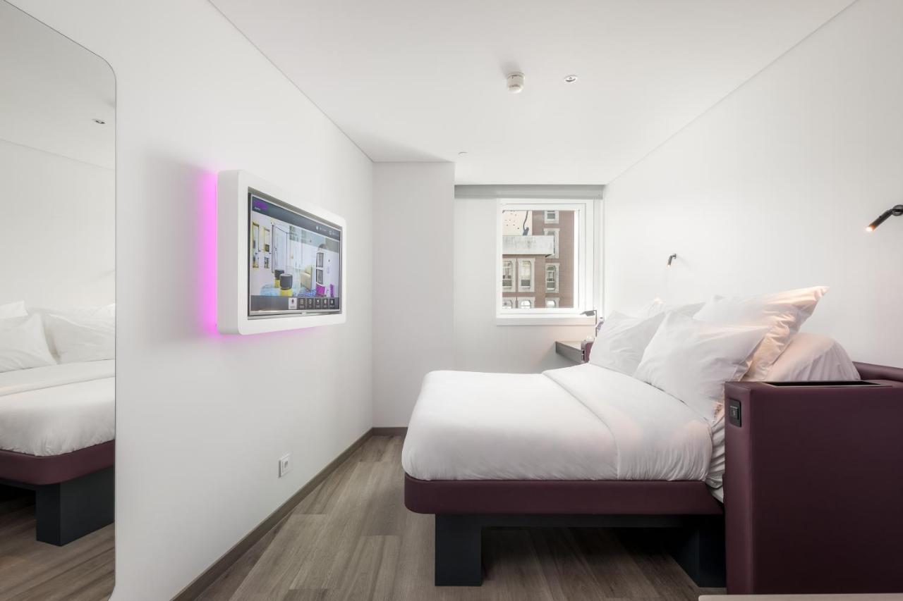 Yotel 4*