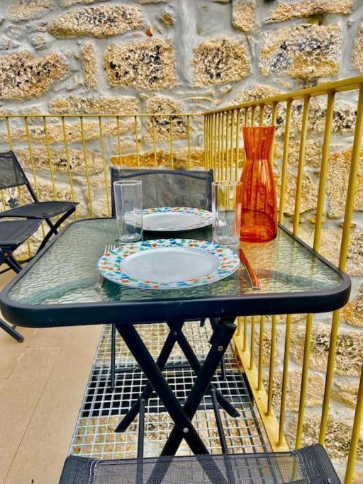 Padre Antonio Vieira Flat E - 2 Bedroom Near Campanha Train Station Apartamento