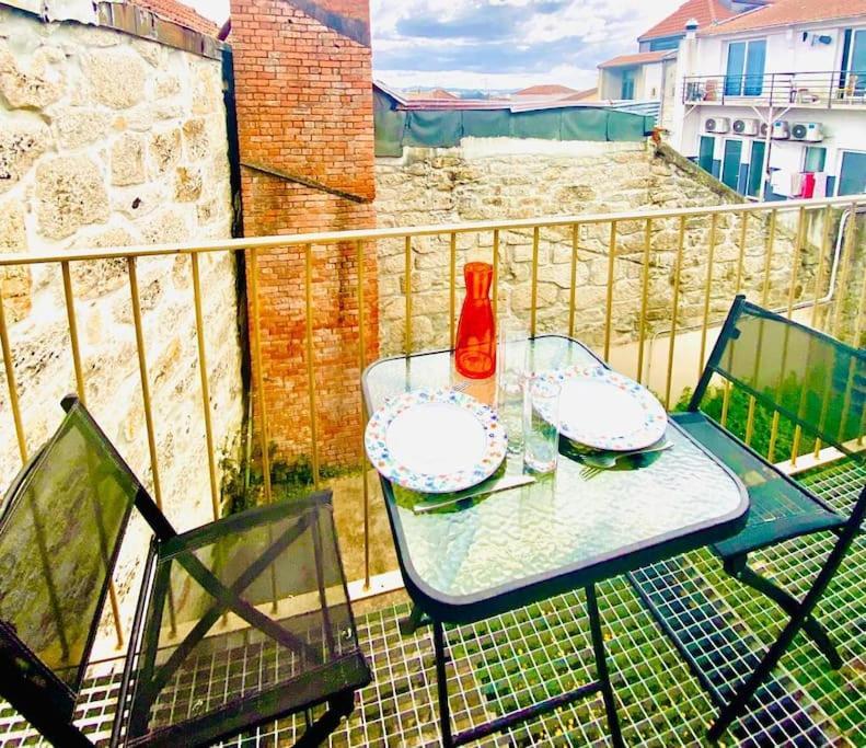 Padre Antonio Vieira Flat E - 2 Bedroom Near Campanha Train Station Apartamento