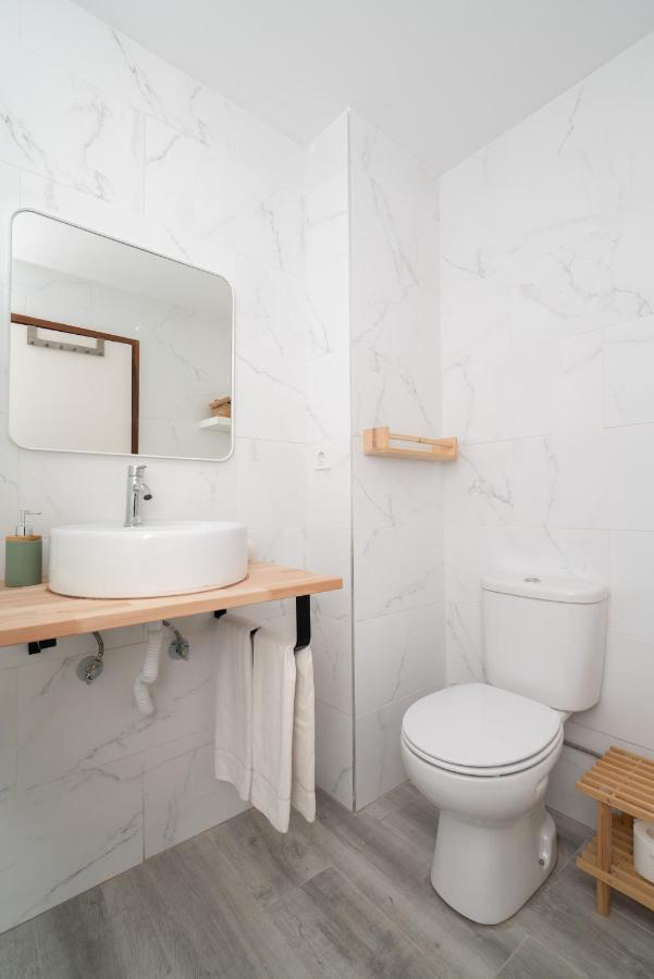 Renovated 3br Near Hotspots With Great Value Apartment