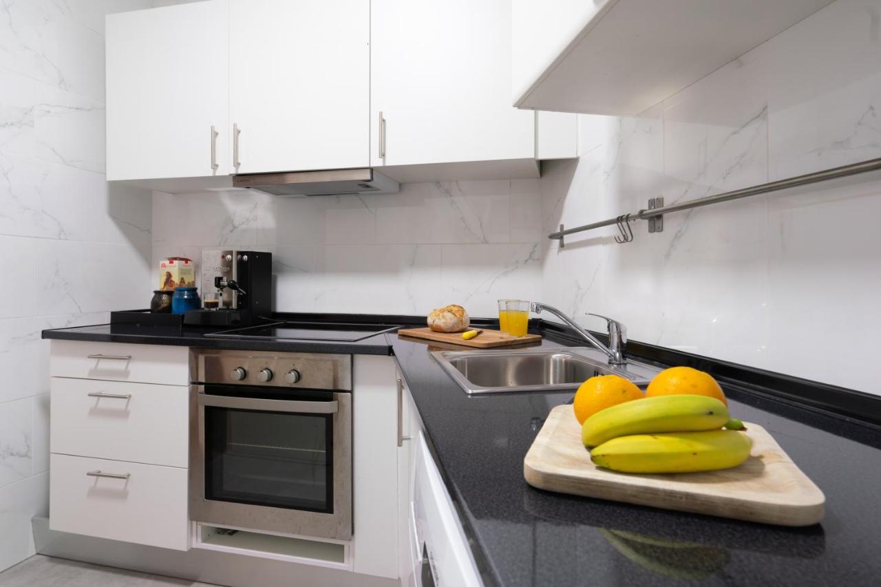 Renovated 3br Near Hotspots With Great Value Apartment Porto