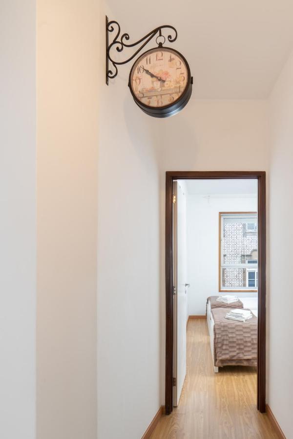Renovated 3br Near Hotspots With Great Value Porto