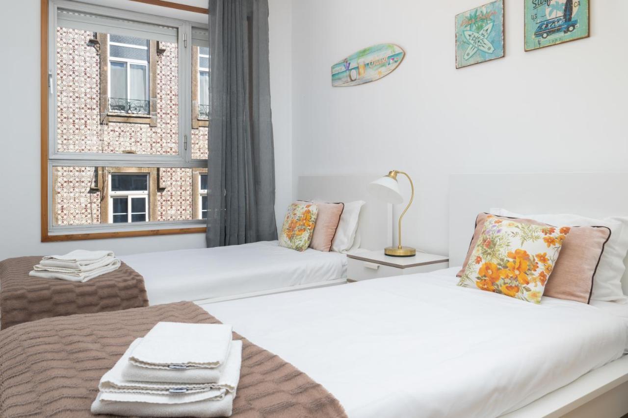 Apartment Renovated 3br Near Hotspots With Great Value Porto