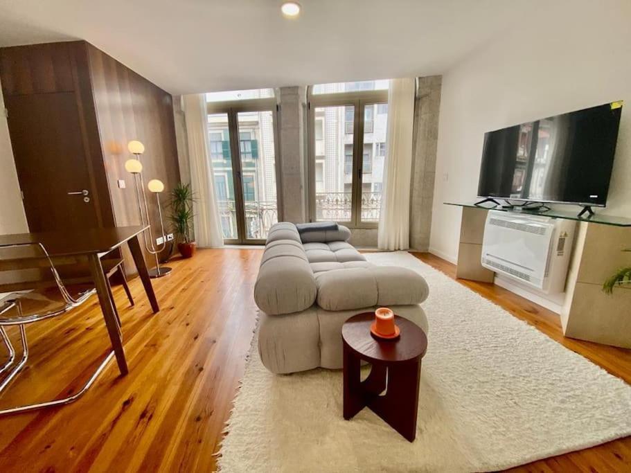 Padre Antonio Vieira Flat E - 2 Bedroom Near Campanha Train Station * Porto